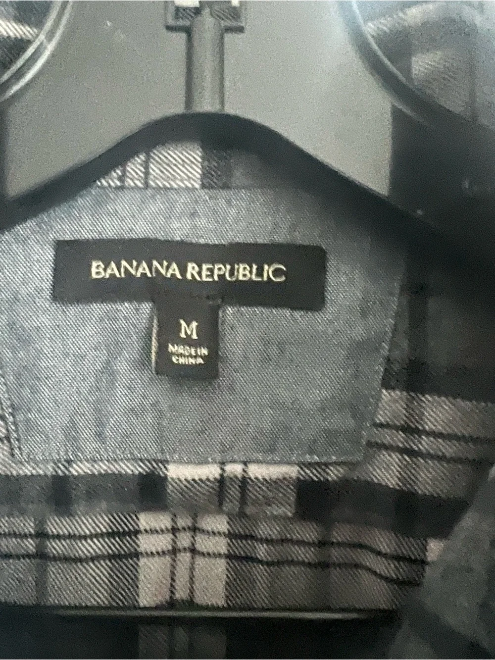 Medium Banana Republic Men’s Gray Plaid Button-Up Shirt. Great Cond